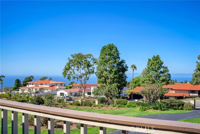 1808 Via Coronel, Palos Verdes Estates CA: https://media.crmls.org/medias/b44f208e-bc09-46b0-b4f3-32fc75b71d24.jpg
