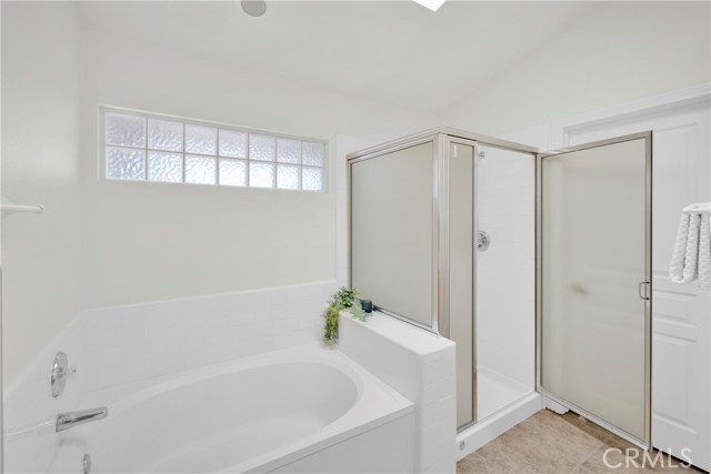 11246 Pleasant Hills Drive, Apple Valley CA: https://media.crmls.org/medias/b44fad66-2ed4-49ff-be1e-9bfadfd506b3.jpg