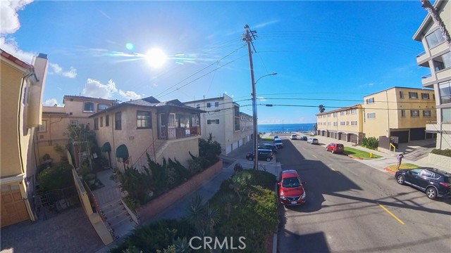 106 Avenue C, Redondo Beach, California 90277, 3 Bedrooms Bedrooms, ,2 BathroomsBathrooms,Residential,Sold,Avenue C,PV23212890