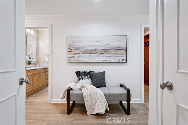 5416 Zelzah Avenue, Encino CA: https://media.crmls.org/medias/b450fd7e-7fd4-48a4-b9b2-a94793e2f91e.jpg