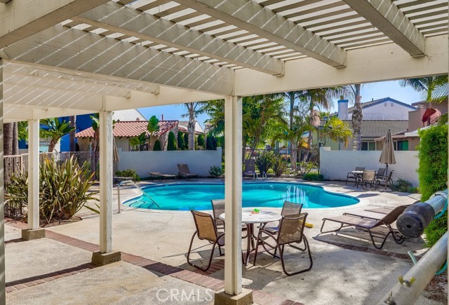 Detail Gallery Image 65 of 75 For 7030 Seawind Drive, Long Beach,  CA 90803 - 4 Beds | 3 Baths