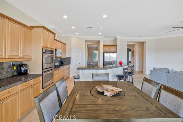 Detail Gallery Image 15 of 43 For 23 Volta Del Tintori, Lake Elsinore,  CA 92532 - 5 Beds | 3 Baths