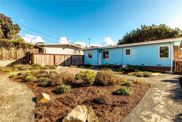 Detail Gallery Image 4 of 19 For 943 Pecho, Morro Bay,  CA 93442 - 2 Beds | 1 Baths