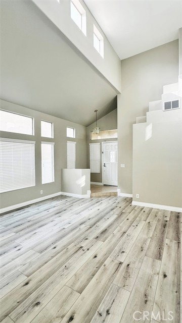 Detail Gallery Image 8 of 23 For 5002 Glickman Ave, Temple City,  CA 91780 - 3 Beds | 2/1 Baths