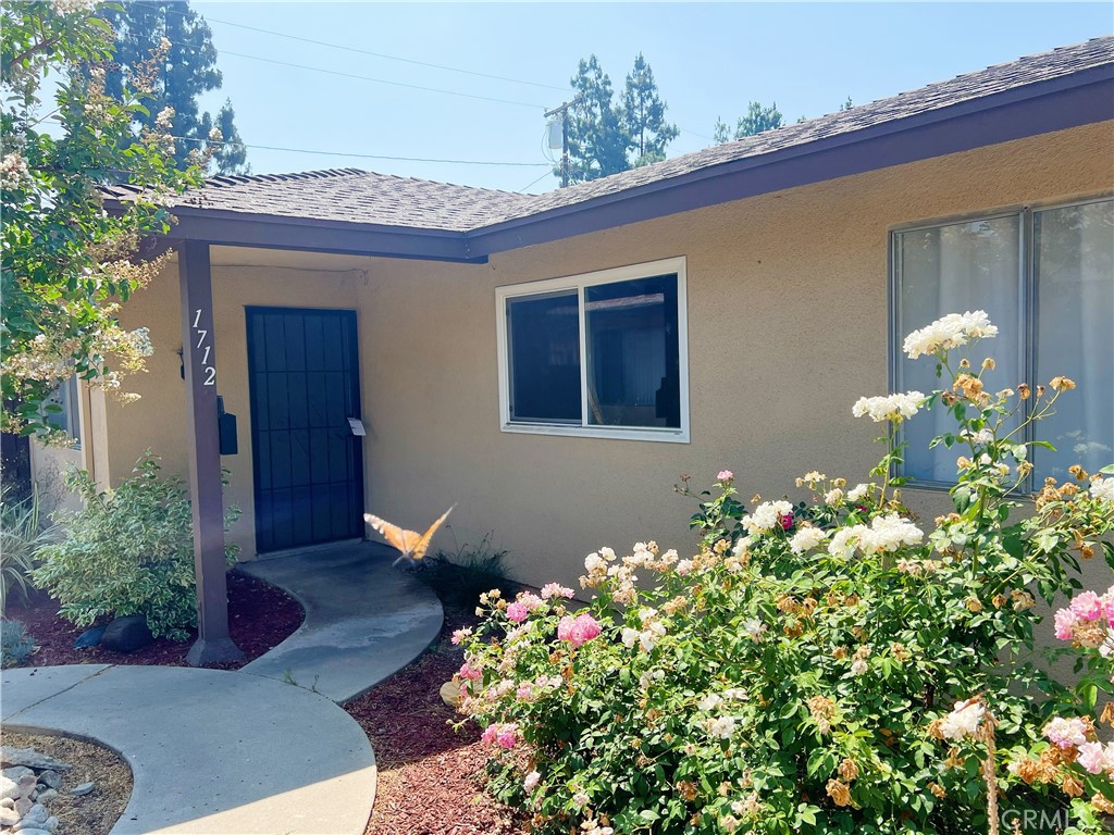 1712 Benedict Way