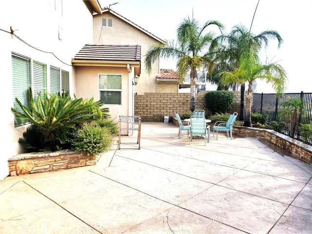 Detail Gallery Image 5 of 34 For 30160 Holmby Ct, Castaic,  CA 91384 - 4 Beds | 3 Baths