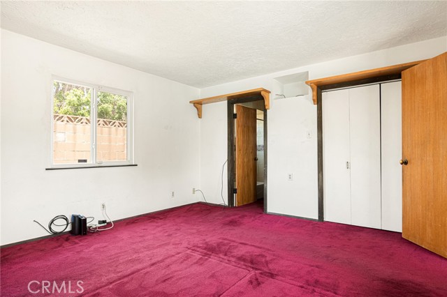 3061 W Oregon Street, Rialto CA: https://media.crmls.org/medias/b4553029-2569-4214-96e8-7d5a2dd51ed8.jpg