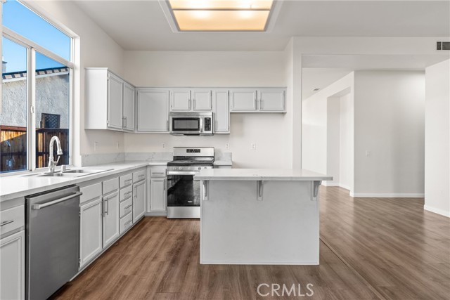 13514 Big Sky Court, Yucaipa CA: https://media.crmls.org/medias/b4554d8b-fe8b-46ef-87de-f51459323031.jpg