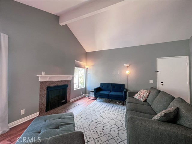 Detail Gallery Image 3 of 19 For 22719 Lakeway Dr #400,  Diamond Bar,  CA 91765 - 2 Beds | 1 Baths