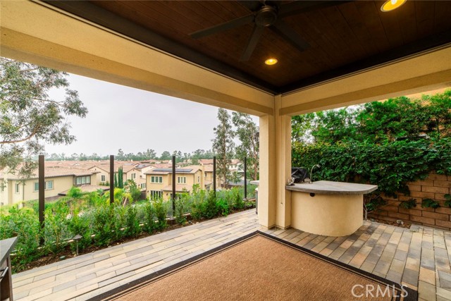 126 Long Fence, Irvine CA: https://media.crmls.org/medias/b455ca91-aaf7-4dc8-961c-699a76ae46c1.jpg
