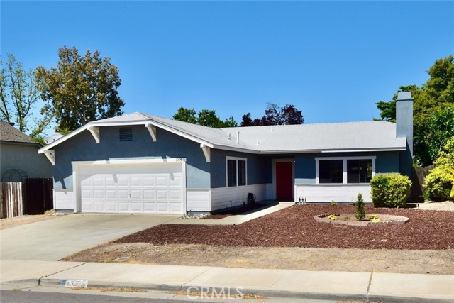 Detail Gallery Image 1 of 25 For 369 Quarterhorse Ln, Paso Robles,  CA 93446 - 3 Beds | 2 Baths