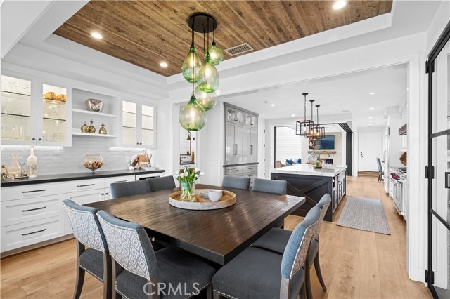 Detail Gallery Image 8 of 35 For 302 Orchid Ave, Corona Del Mar,  CA 92625 - 4 Beds | 4/1 Baths