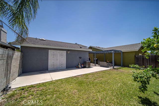 7980 Celeste Avenue, Fontana, California 92336, 2 Bedrooms Bedrooms, ,2 BathroomsBathrooms,Single Family Residence,For Sale,Celeste,OC24136765