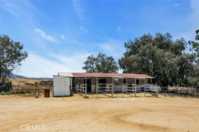 24368 Malone Avenue, Menifee CA: https://media.crmls.org/medias/b459c362-30f7-4c2c-aa61-5cda8c70261d.jpg
