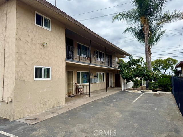 1120 N East Street, Anaheim CA: https://media.crmls.org/medias/b459dbca-e7af-42c6-b160-f354782e2333.jpg
