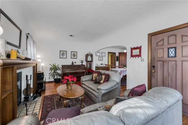 1201 North Catalina Street photo 8