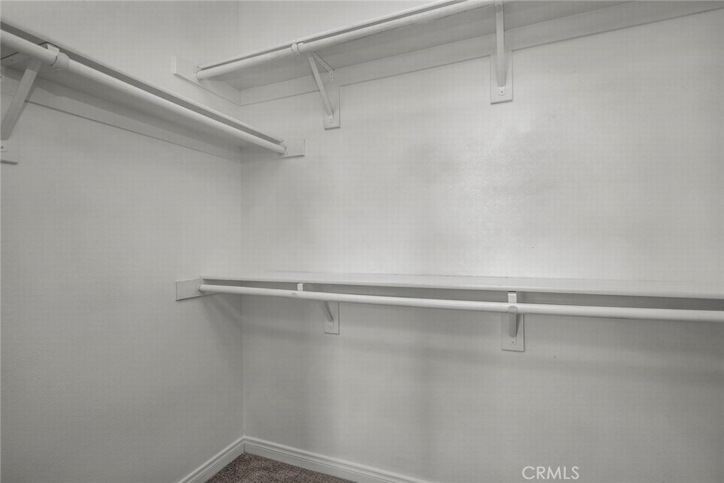 https://media.crmls.org/medias/b45a81d5-fda8-4c56-9fe0-c01a0028393a.jpg?preset=X-Large