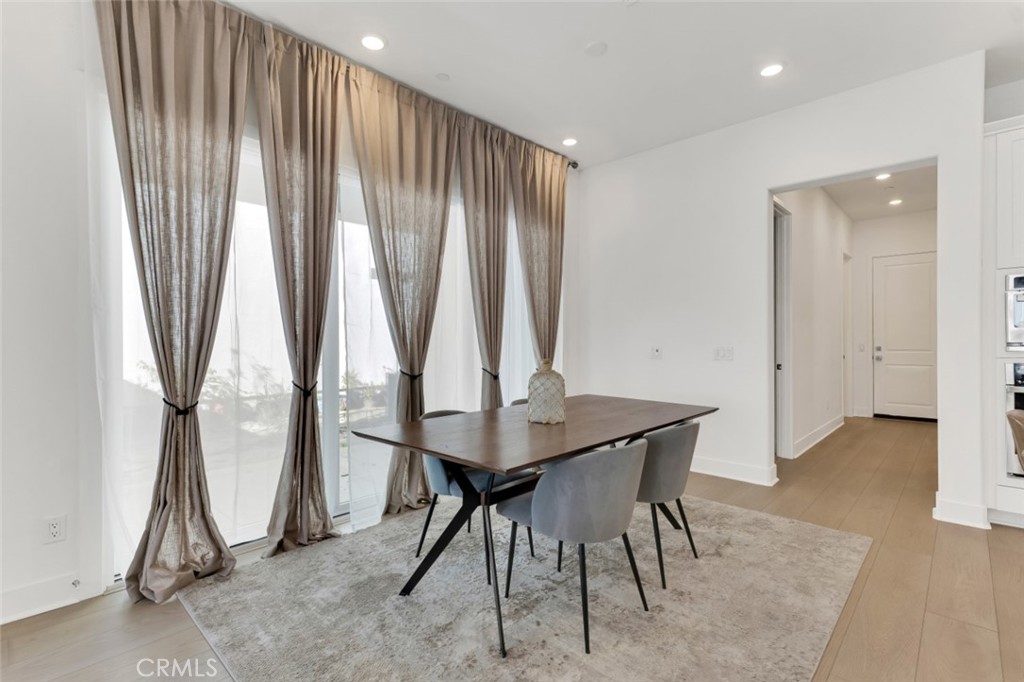 MLS #SR25278368 image #3