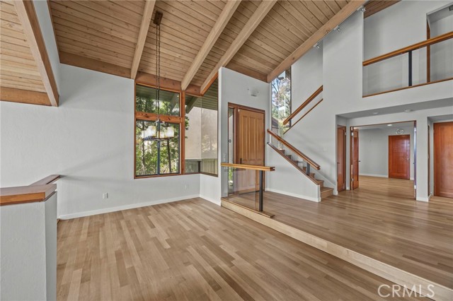 4 Woodhaven, Laguna Niguel CA: https://media.crmls.org/medias/b45afb3b-4100-415f-b295-5b4b5e8c8331.jpg