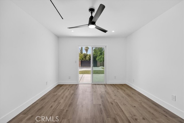 Detail Gallery Image 14 of 49 For 7055 Fallbrook Ave, West Hills,  CA 91307 - 4 Beds | 2 Baths