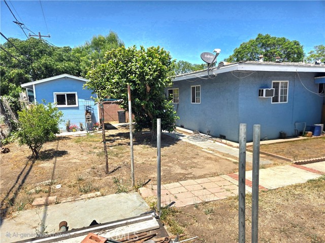 1414 S Douglas Street, Santa Ana CA: https://media.crmls.org/medias/b45c244a-182e-433b-8905-7039fce300bb.jpg