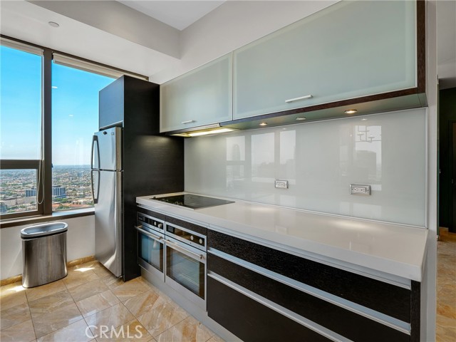 Detail Gallery Image 8 of 49 For 1100 Wilshire Bld #2911,  Los Angeles,  CA 90017 - 2 Beds | 1 Baths