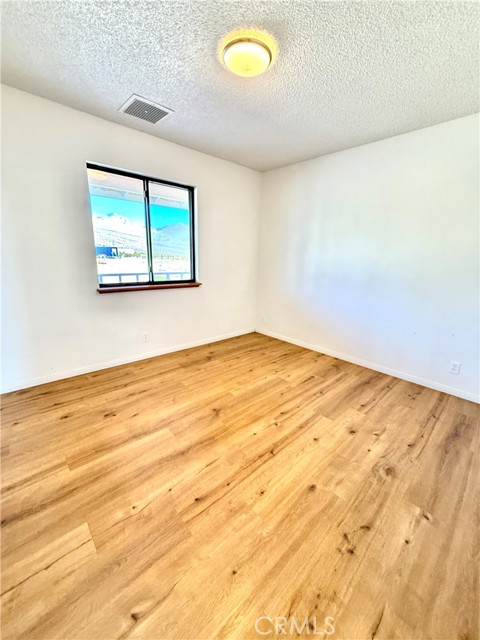 8554 Athel Avenue, Inyokern CA: https://media.crmls.org/medias/b45cfa33-49e6-4089-bf0f-4386ab6e27c4.jpg