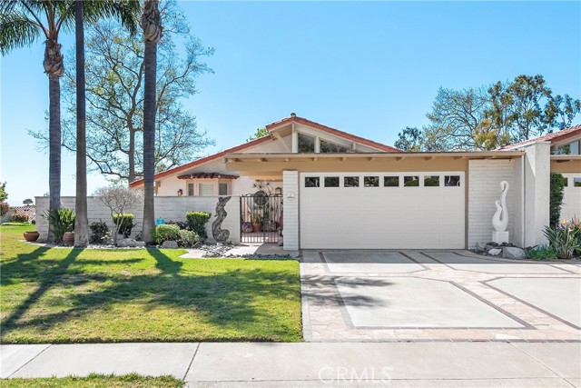 1975 Vista Del Oro, Newport Beach, CA 92660