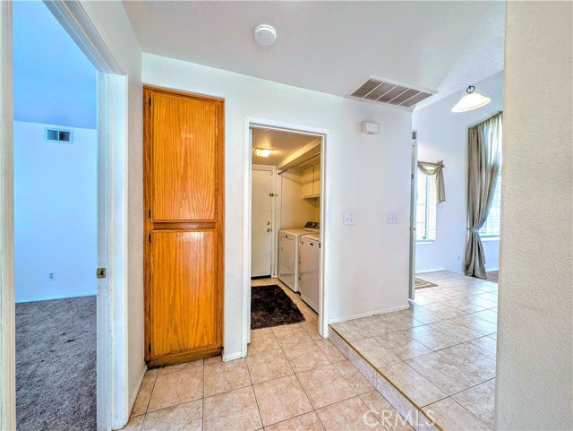 7754 Fox Tail Court, Highland CA: https://media.crmls.org/medias/b45e6c91-ba7e-4b4f-88bd-fc205f519e07.jpg