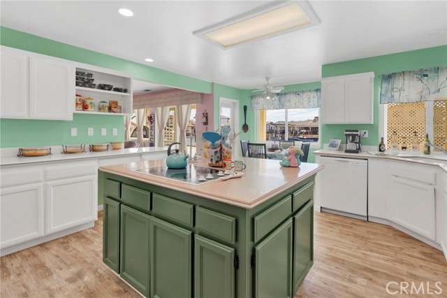 Detail Gallery Image 9 of 47 For 14487 Mast, Helendale,  CA 92342 - 3 Beds | 2 Baths