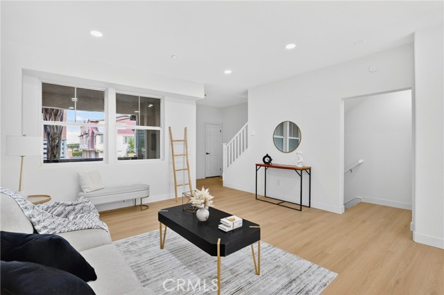 Detail Gallery Image 9 of 58 For 1960 Annandale Way, Pomona,  CA 91767 - 4 Beds | 2/1 Baths