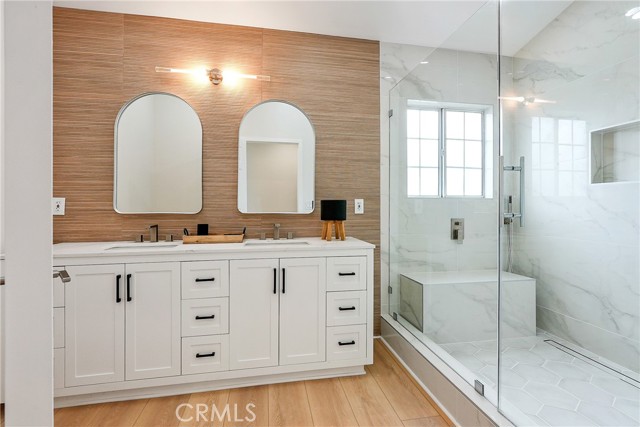 Detail Gallery Image 26 of 34 For 5165 Etiwanda Ave, Tarzana,  CA 91356 - 4 Beds | 5 Baths