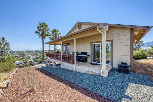 5611 Cherokee Drive, Kelseyville CA: https://media.crmls.org/medias/b4604328-1a33-467e-acc1-f802f0bb12a7.jpg