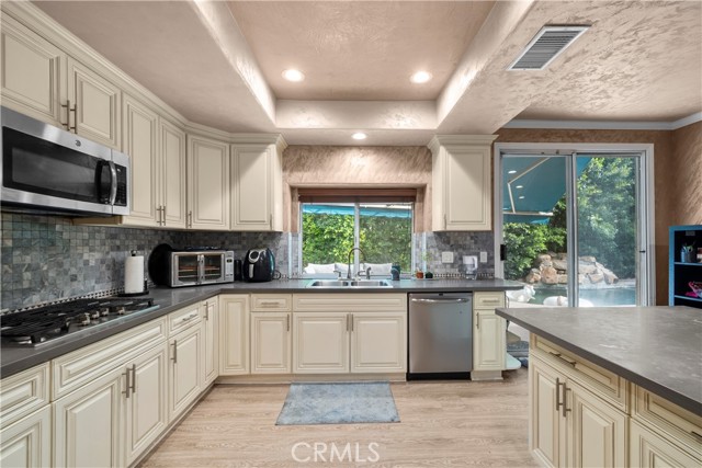 Detail Gallery Image 25 of 34 For 44930 Tortola, La Quinta,  CA 92253 - 4 Beds | 3 Baths