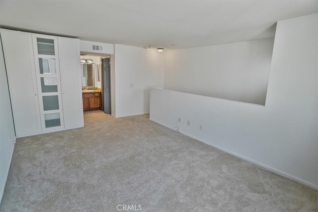 355 N Maple Street 223Burbank img 13