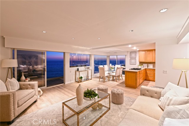 B461b6c9 Bed0 4d0f Aba2 1669088127ec