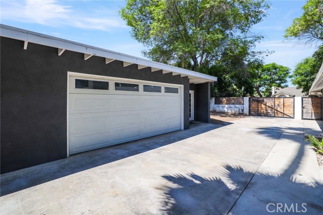 124 S Glengrove Avenue, San Dimas CA: https://media.crmls.org/medias/b4624541-129c-48a8-b52a-cb72c536e145.jpg