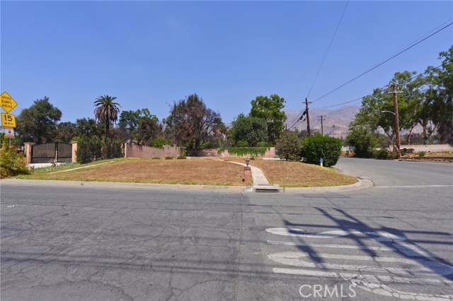 287 287 E Calaveras, Altadena CA: https://media.crmls.org/medias/b462c362-8d5c-4336-9e21-0ceb2f2af2f4.jpg
