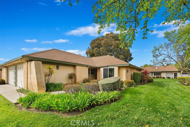 4223 Village 4 photo 4