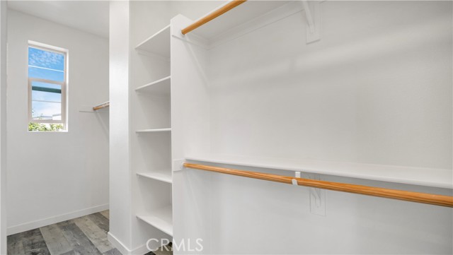 122 Fixie, Irvine CA: https://media.crmls.org/medias/b4641a27-80d0-4bbe-a8f2-e342c9cd33bb.jpg
