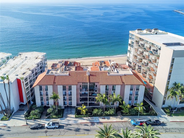 555 Esplanade, Redondo Beach, California 90277, 2 Bedrooms Bedrooms, ,1 BathroomBathrooms,Residential,For Sale,Esplanade,SB24241309