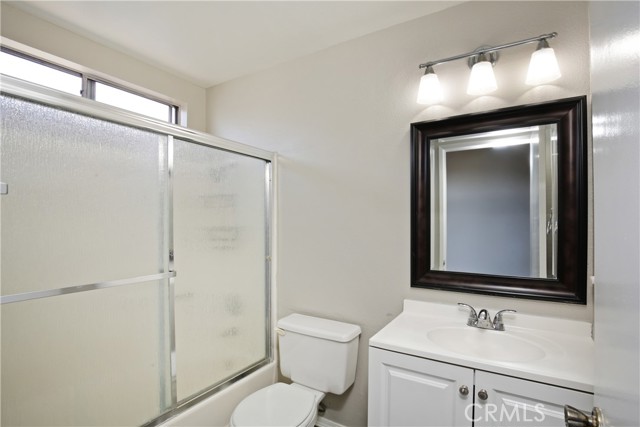 Detail Gallery Image 14 of 25 For 260 Victoria St #32,  Costa Mesa,  CA 92627 - 2 Beds | 2/1 Baths
