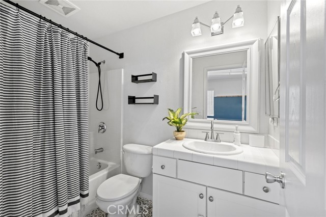 Detail Gallery Image 20 of 41 For 34 Platinum Cir, Ladera Ranch,  CA 92694 - 2 Beds | 2/1 Baths