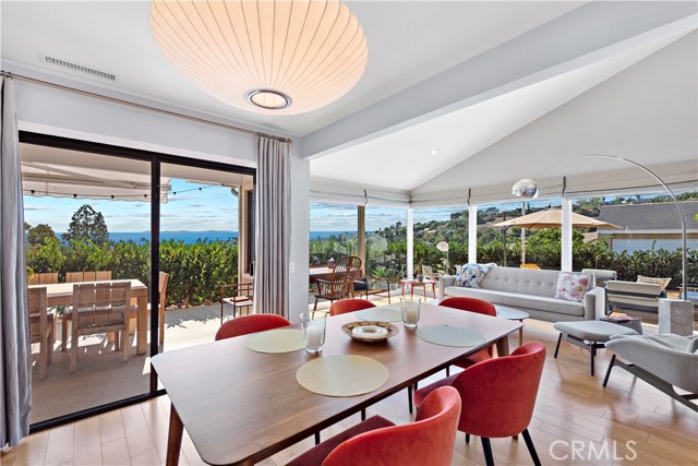 1414 Morningside Drive, Laguna Beach CA: https://media.crmls.org/medias/b4658ed2-0428-4f01-b218-5e7d28b87a52.jpg