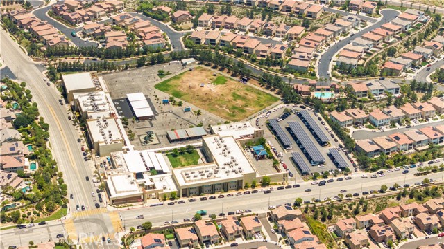 20414 Marlow, Porter Ranch CA: https://media.crmls.org/medias/b465b582-3926-46b3-a096-44732e0c1555.jpg