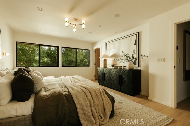 Detail Gallery Image 20 of 37 For 5557 Franrivers Ave, Woodland Hills,  CA 91367 - 4 Beds | 2/1 Baths