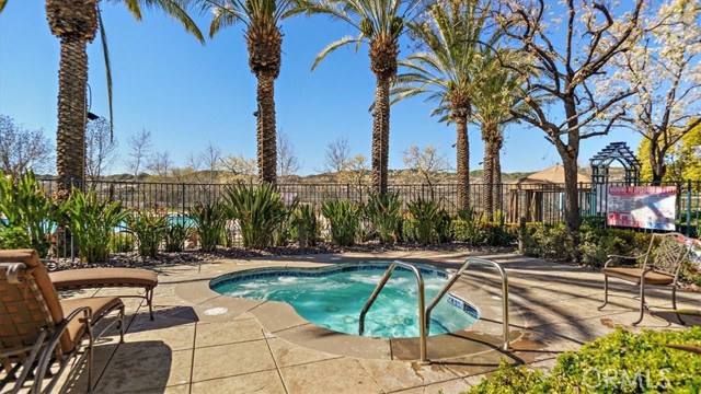 Detail Gallery Image 26 of 35 For 23724 Mahogany Ct, Valencia,  CA 91354 - 2 Beds | 2 Baths