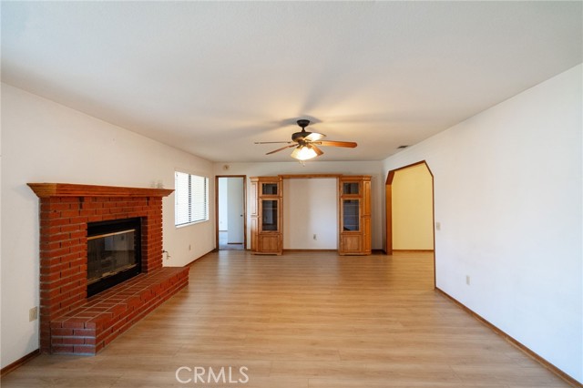 4050 Bordeaux Lane, Hemet CA: https://media.crmls.org/medias/b4670eea-c441-4a79-be74-7e279b73e9aa.jpg