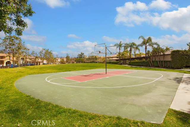 13 Arborside Way, Mission Viejo CA: https://media.crmls.org/medias/b467e336-d038-48c9-9ea3-2c5ebe8f7825.jpg