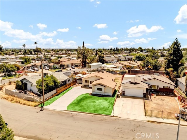 4825 Putter Lane, Bakersfield CA: https://media.crmls.org/medias/b4685196-df65-493c-bc6b-9db00dce3fca.jpg